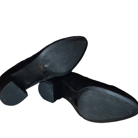 Unisa Block Heel Black Vegan Suede Leather Ankle Strap Closed Toe Heels S 7.5 M - Picture 8 of 8